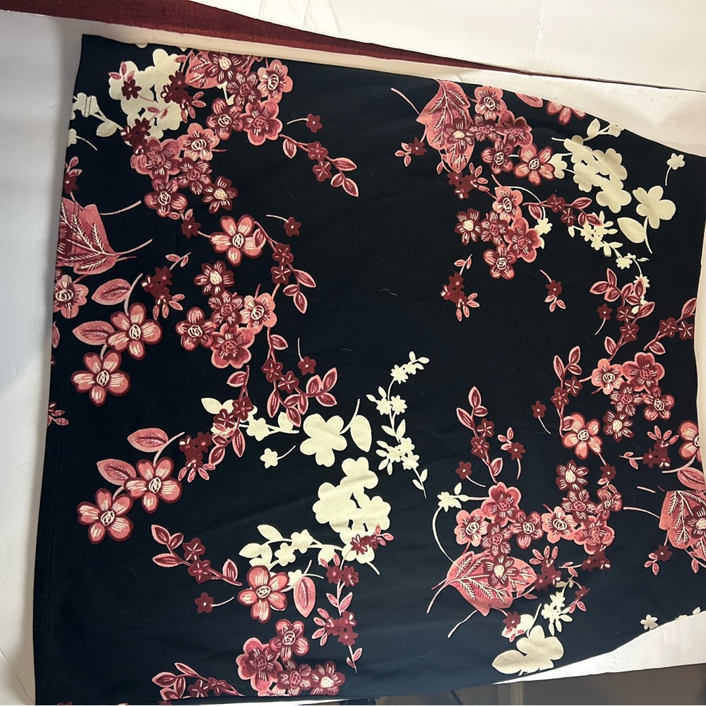 J. Jill Black Floral Midi Skirt